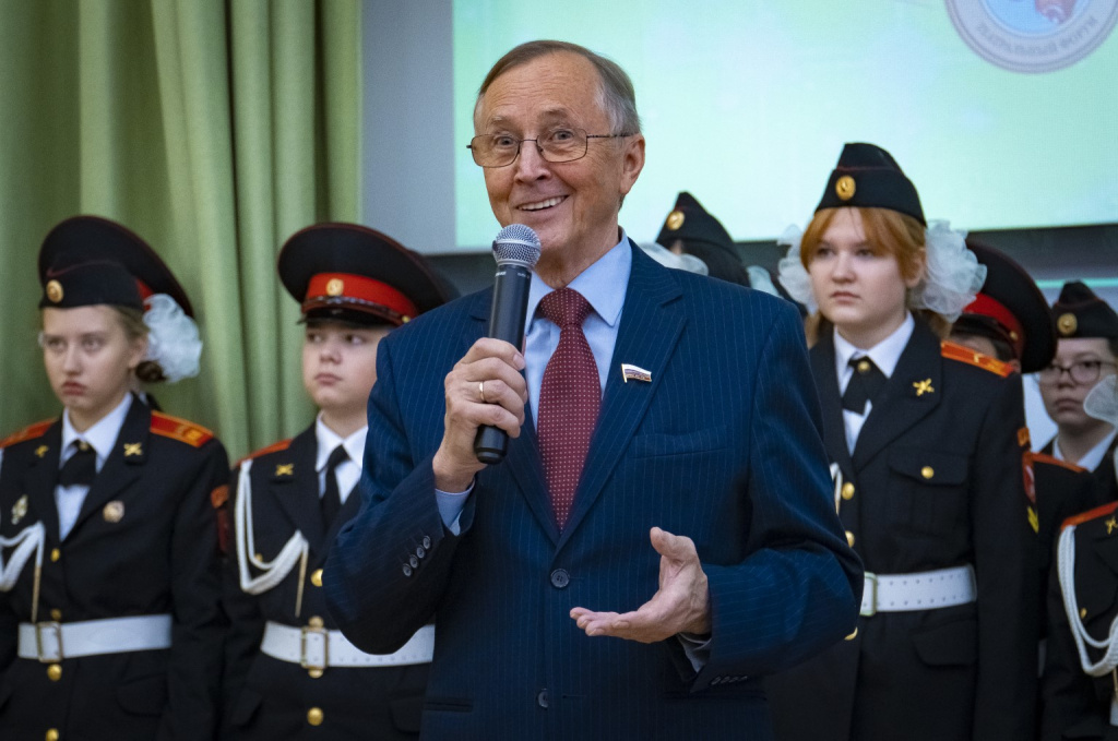 Николай Петрович БурляевПрезидент МСЛФ «Золотой Витязь»