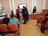 «Я голосую впервые»