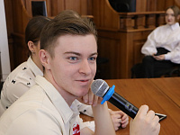 Интеллектуальные баталии в библиотеке.