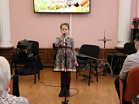 Славим возраст золотой