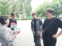 «Читай, Бийск!» снова на бульваре.