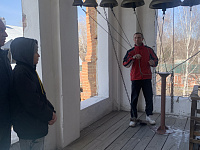 На волне колокольного звона…