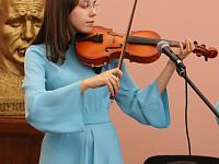 Славим возраст золотой