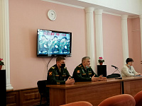 «Держава армией крепка».