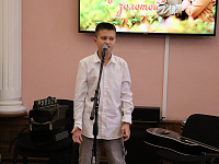 Славим возраст золотой