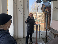 На волне колокольного звона…