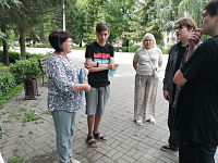 «Читай, Бийск!» снова на бульваре.