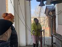 На волне колокольного звона…