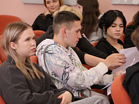 Студенты АКПТиБ раскрыли  тайну банковской карты.